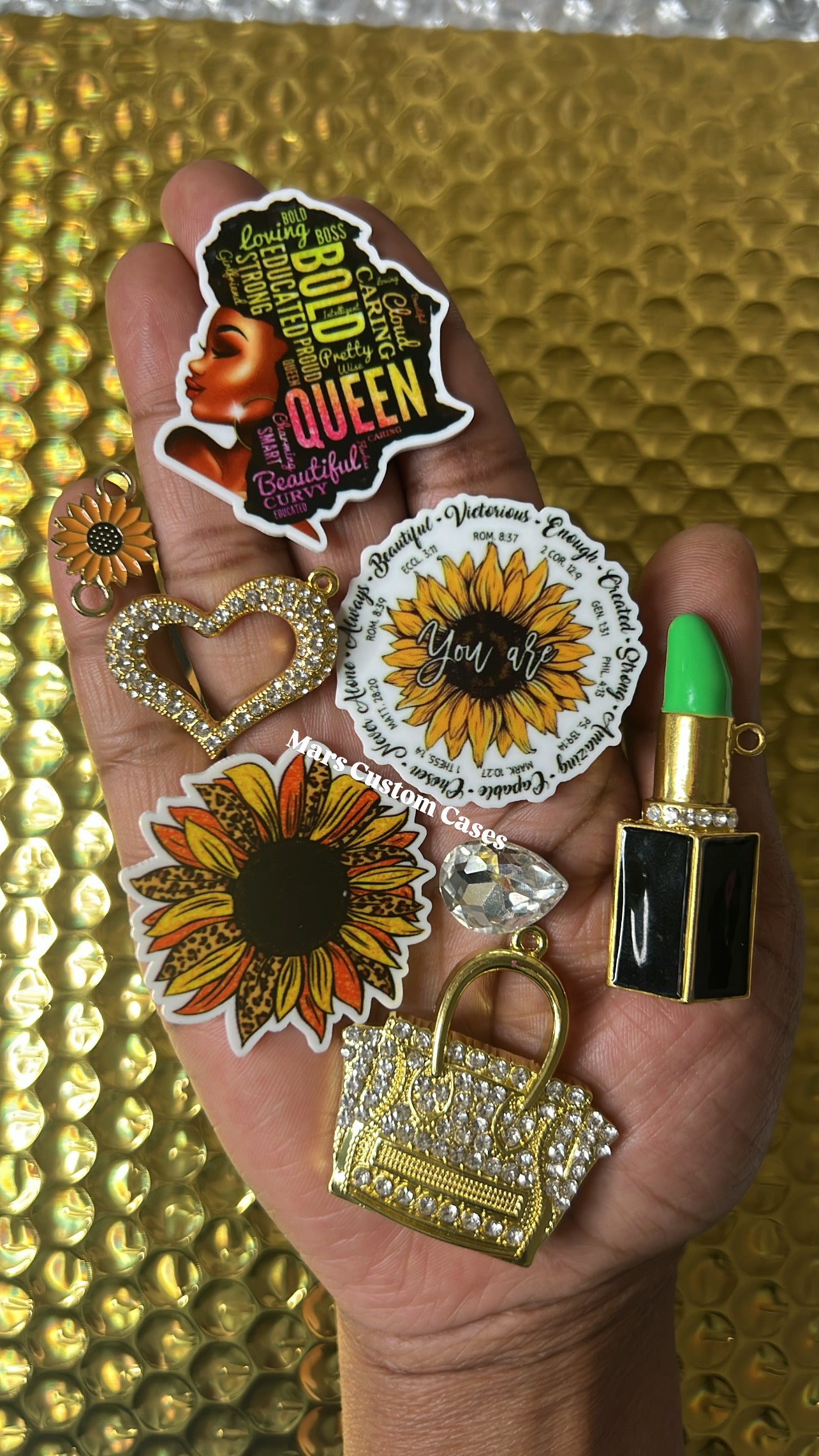 Bold Queen Phone Layout